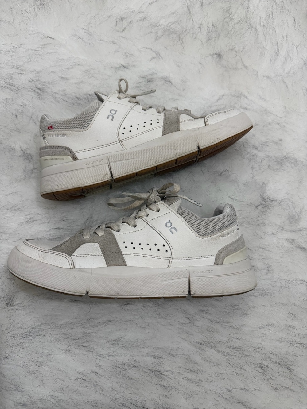 On Cloud Roger Clubhouse Women’s Sneakers - White & sand
